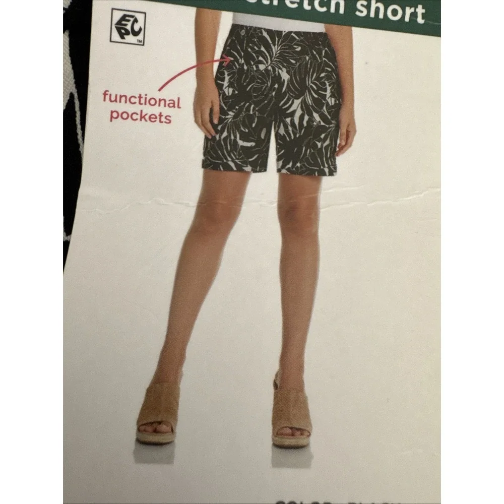 Rafaella Women's Plus 18 Stretch Pull On‎ Shorts B&W Leaf Print NWT